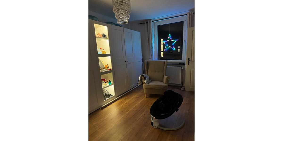 Charmante Doppelhaushälfte mit großem Garten im Duisburger Süden 4 zimmer