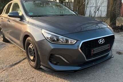 Hyundai i30 182.000 km 6.900 &euro; Bottrop 46242