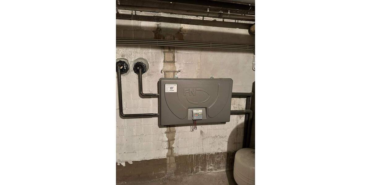 Gepflegtes, voll vermietetes Mehrfamilienhaus inkl. 2 Gewerbeeinheiten in Moers 2 zimmer