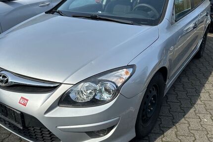 Hyundai i30 199.999 km 600 &euro; Castrop-Rauxel 44575