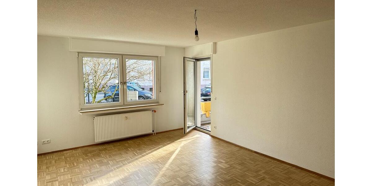 HELL UND FREUNDLICHE 4,5 ZIMMER WOHNUNG | MIT BALKON UND GÄSTE-WC | GEMÜTLICHER PARKETTBODEN 4.5 zimmer