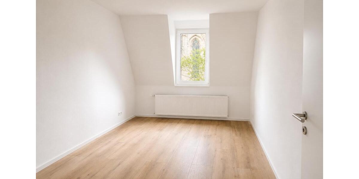 Dachgeschoßwohnung Mülheim an der Ruhr Rechtsruhr-Nord - 3 Zimmer, 70 m&sup2;, 1.200&euro; | Angebot:26459562