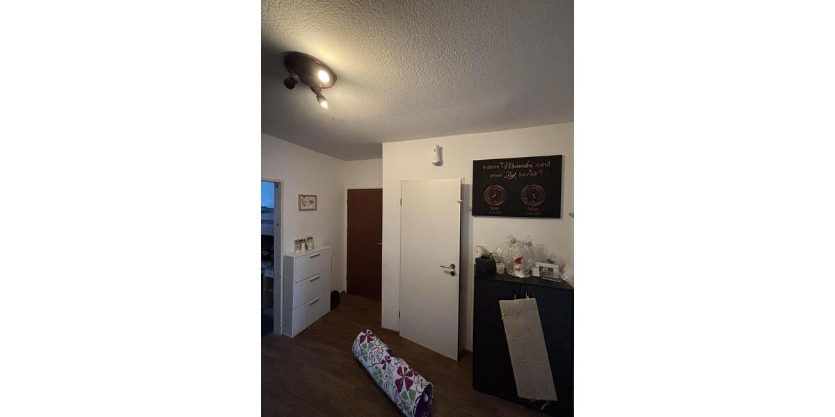 Dachgeschoßwohnung Essen Stadtbezirk IV - 3 Zimmer, 70 m&sup2;, 595&euro; | Angebot:25655185