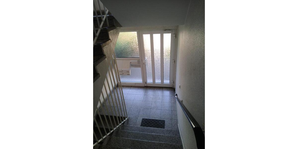 Hochparterre Gelsenkirchen Ückendorf - 4 Zimmer, 81 m&sup2;, 120.000&euro; | Angebot:27492324