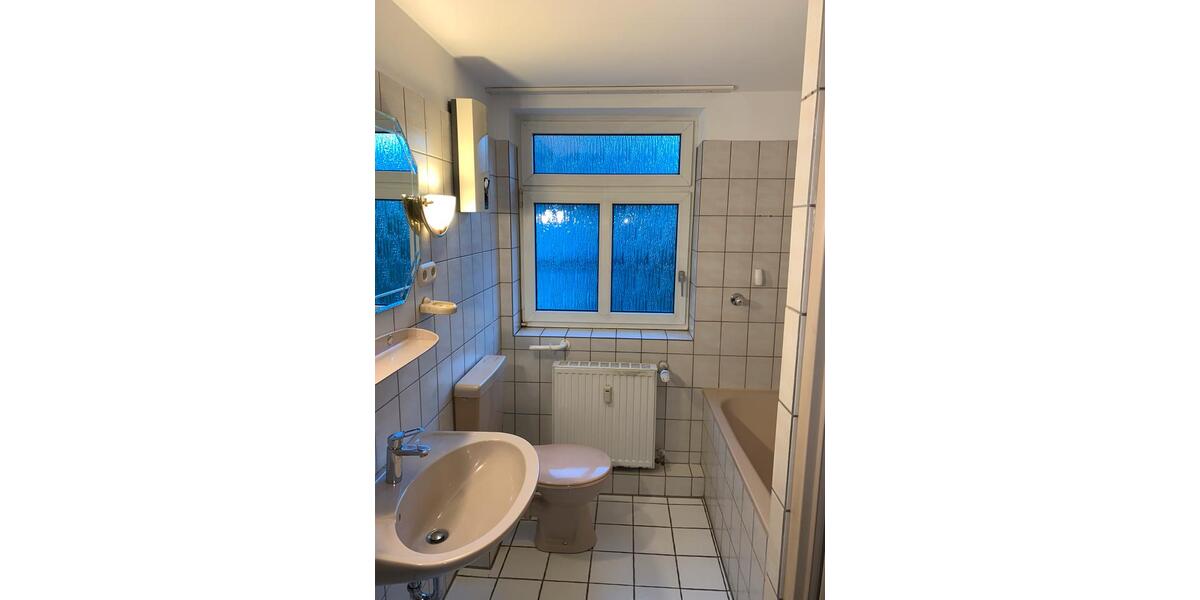 Etagenwohnung Hattingen - 3.5 Zimmer, 82 m&sup2;, 780&euro; | Angebot:26456090