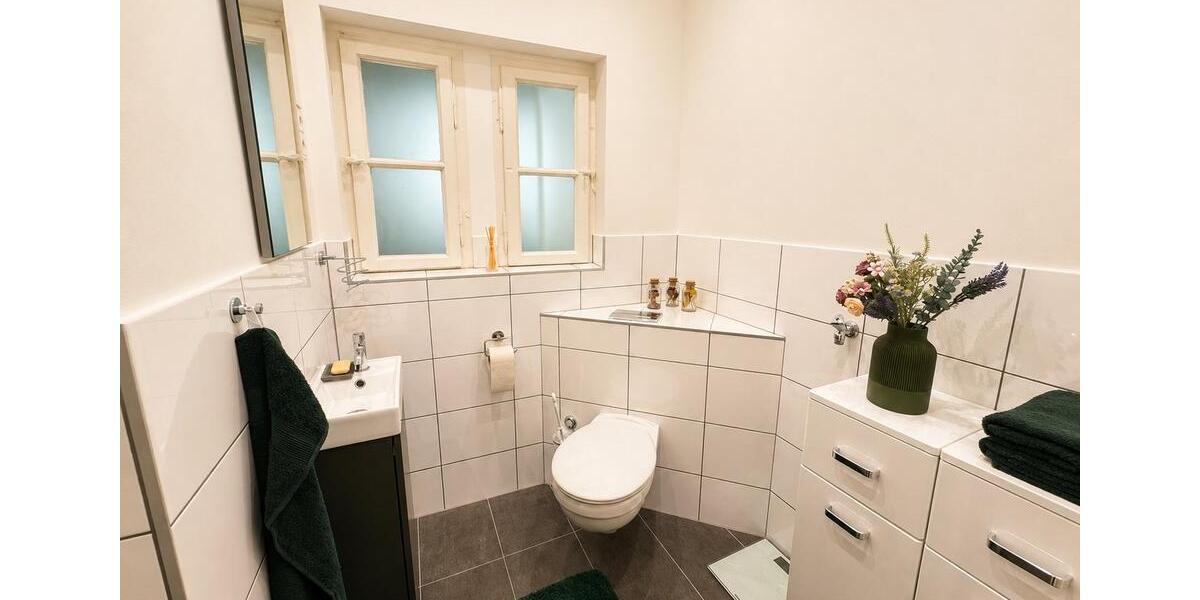 Hochparterre Essen Stadtbezirk II - 3.5 Zimmer, 107 m&sup2;, 390.000&euro; | Angebot:27493650