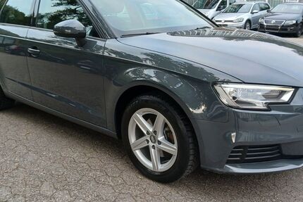 Audi A3 99.200 km 13.950 &euro; Ratingen 40882