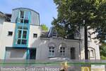 Moderne Architektur trifft auf charmante Baukunst – Häuserensemble aus 2 Einfamilienhäuser, EinliegerWohnung + Fabrikgebäude