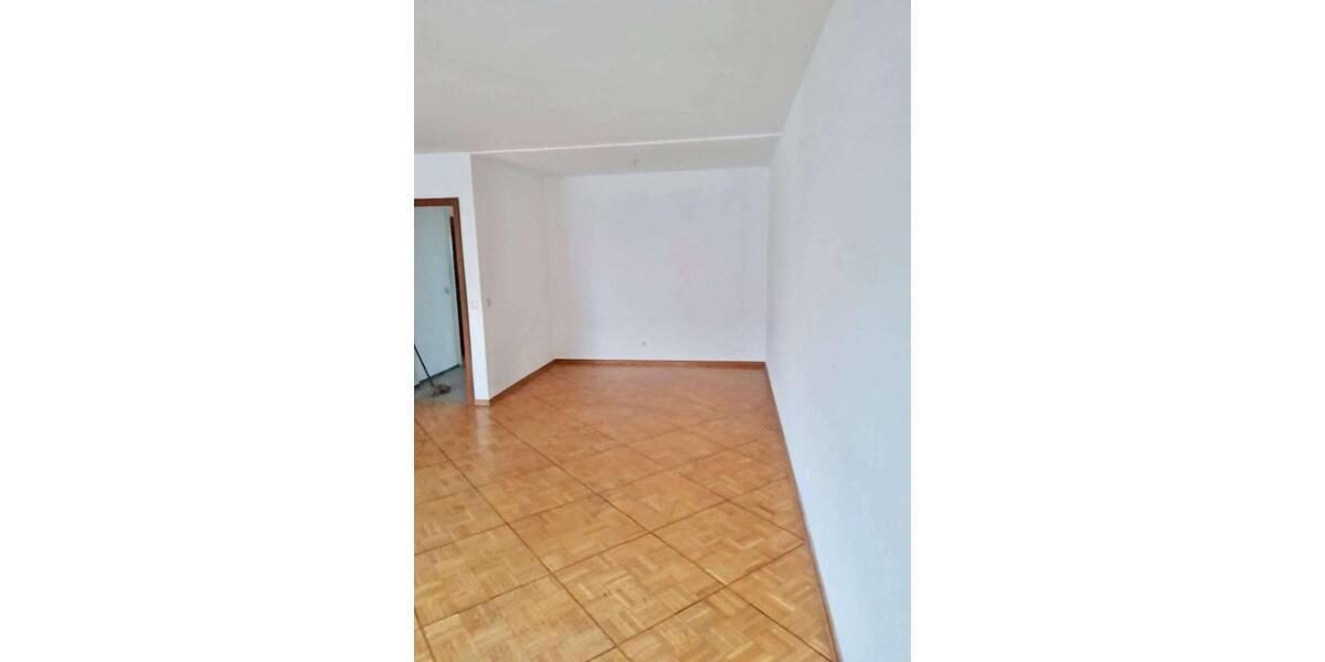 Etagenwohnung Essen Stadtbezirk IV - 1 Zimmer, 45 m&sup2;, 395&euro; | Angebot:24280196