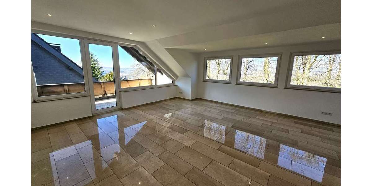 Etagenwohnung Essen Stadtbezirk VIII - 4 Zimmer, 107 m&sup2;, 1.350&euro; | Angebot:25793804