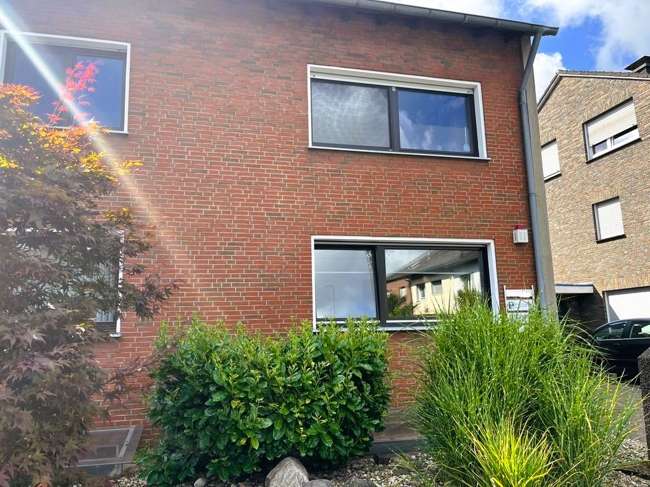 Büro in Duisburg 259.000 € 164.74 m²