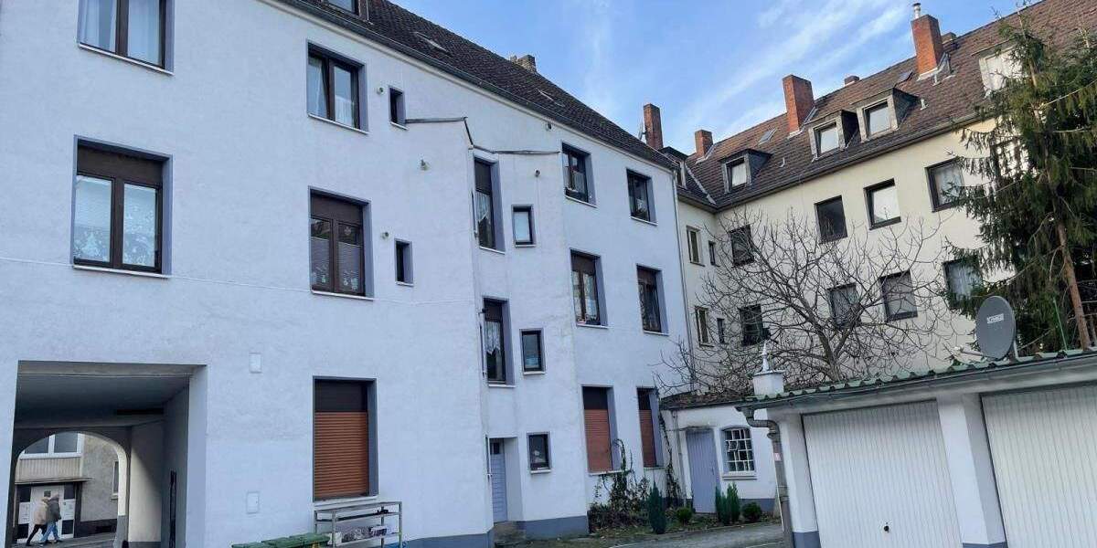 Sieben Mehrfamilienhäuser in Essen und Oberhausen- ein Eigentümer. 1 zimmer