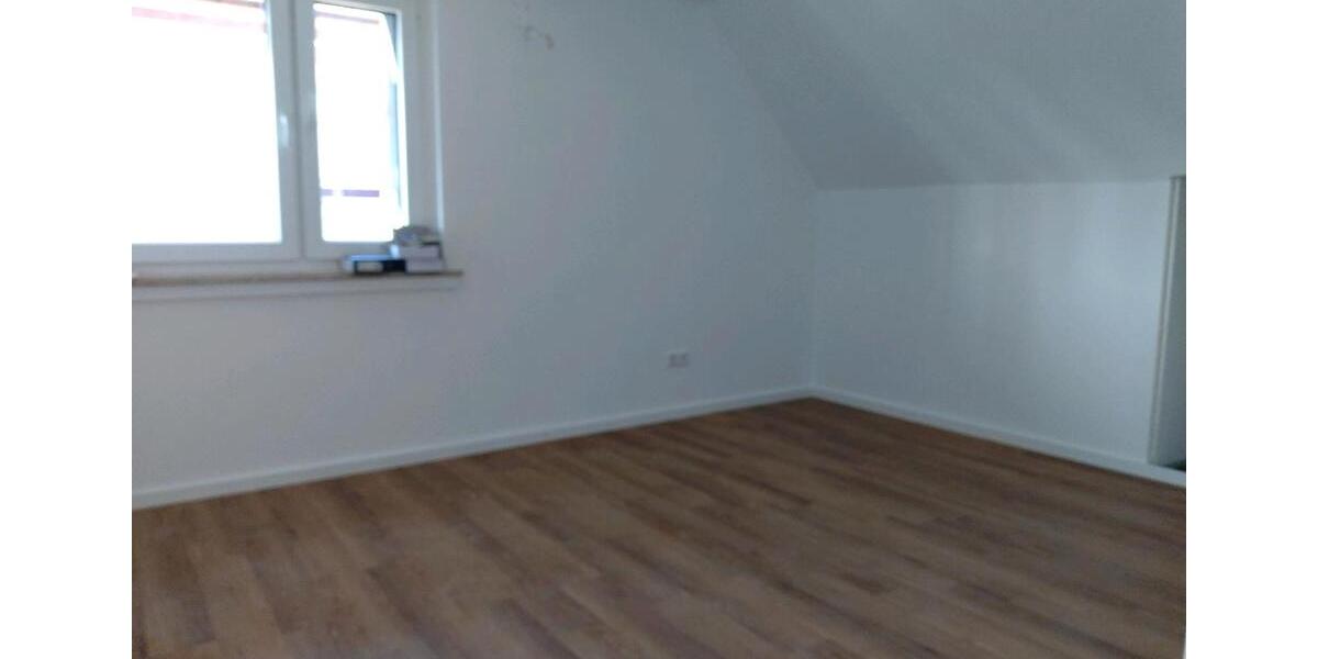 Etagenwohnung Bochum Querenburg - 2 Zimmer, 80 m&sup2;, 1.050&euro; | Angebot:25838734