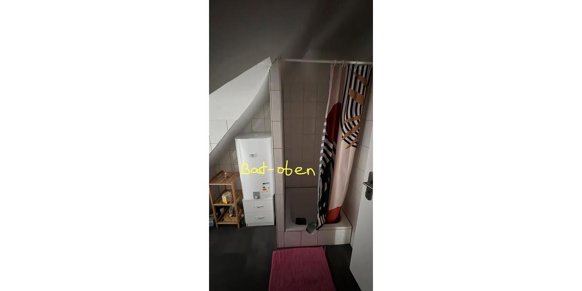 Etagenwohnung Essen Stadtbezirk VII - 4 Zimmer, 131 m&sup2;, 300&euro; | Angebot:25299084