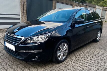 Peugeot 308 135.166 km 4.500 &euro; Essen 45309
