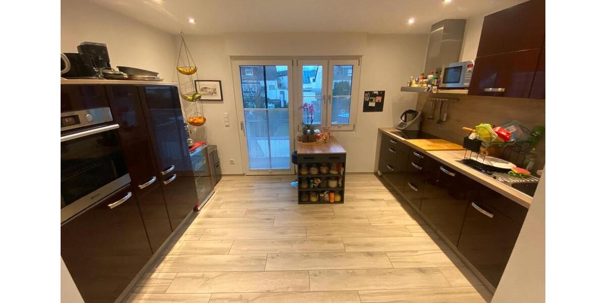 Doppelhaushälfte Duisburg Huckingen - 7 Zimmer, 120 m&sup2;, 575.000&euro; | Angebot:26367555