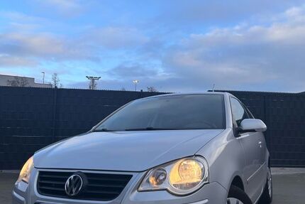 VW Polo 43.700 km 5.500 &euro; Essen 45359