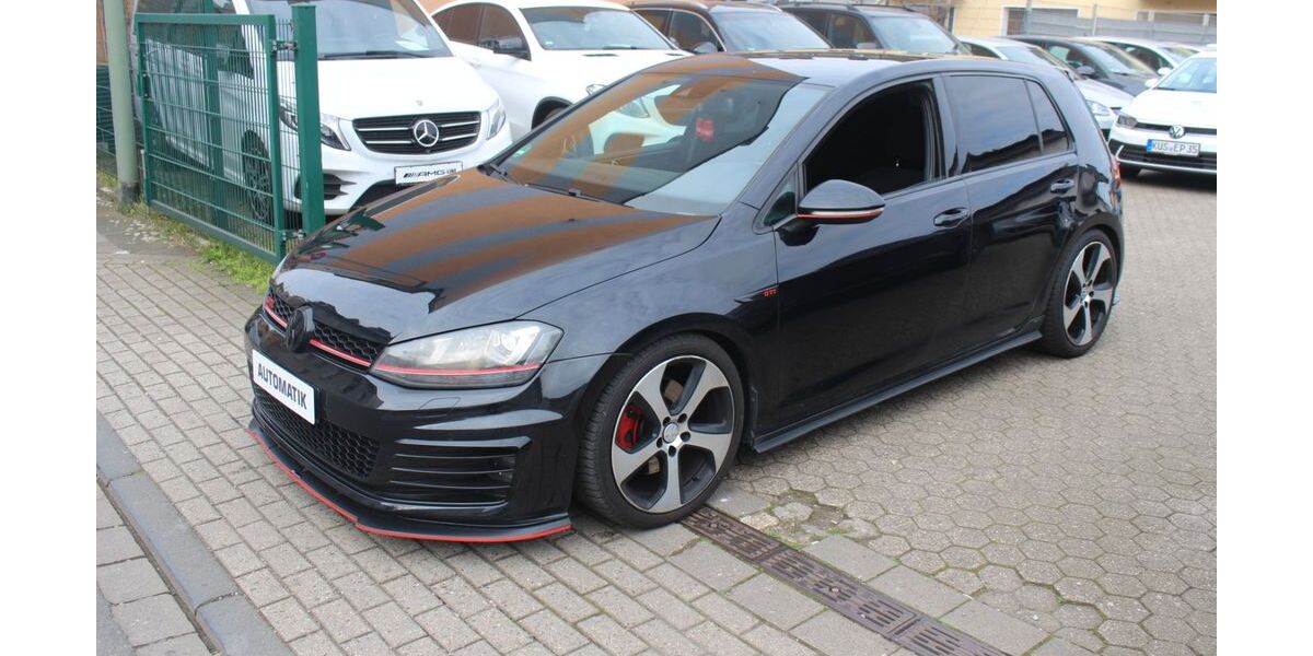VW Golf 145.000 km 15.450 &euro; Duisburg 47139