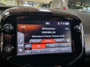 Toyota Aygo x-final Kamera Tempo Klima Alu Winterräder 49.966 km 11.980 &euro; HAAN 42781