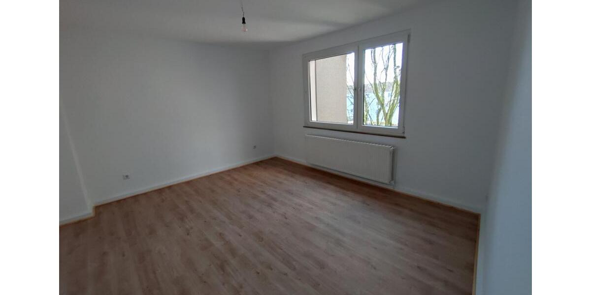 Etagenwohnung Duisburg Duisburg-Mitte - 3 Zimmer, 89 m&sup2;, 725&euro; | Angebot:25840824
