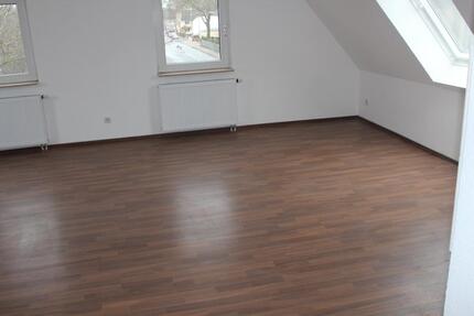 Frisch Renovierte 2 Zimmer Wohnung ab Sofort 2 zimmer