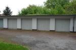 Mehrfamilienhaus mit 4 Garagen in guter Lage zimmer