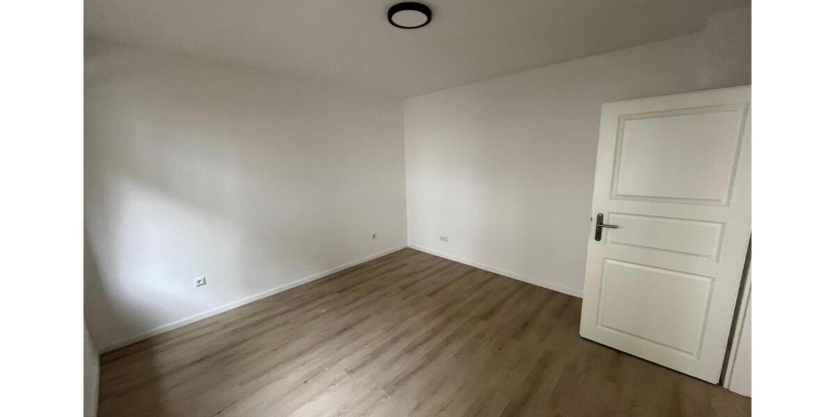 Erdgeschoßwohnung Essen Stadtkern - 1.5 Zimmer, 40 m&sup2;, 103.000&euro; | Angebot:25843562