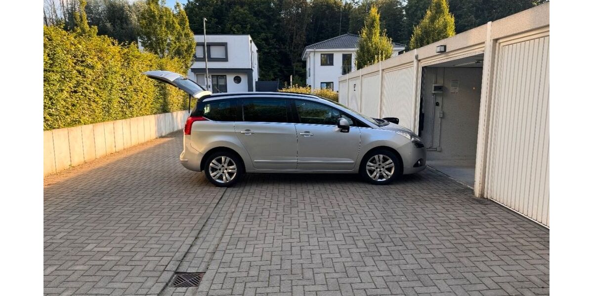 Peugeot 5008 177.500 km 5.950 € Bochum 44892
