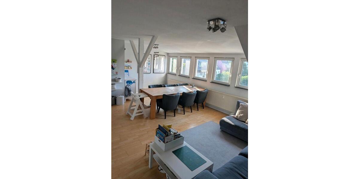 Dachgeschoßwohnung Wuppertal Gemarkung Nächstebreck - 2.5 Zimmer, 63 m&sup2;, 660&euro; | Angebot:25420338