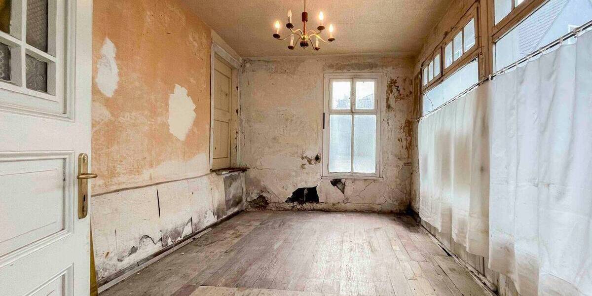 Einfamilienhaus Solingen Gräfrath - 6 Zimmer, 160.000&euro; | Angebot:26876045