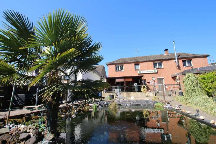 Haus zum Kaufen in Wesel 149.000 € 190 m²