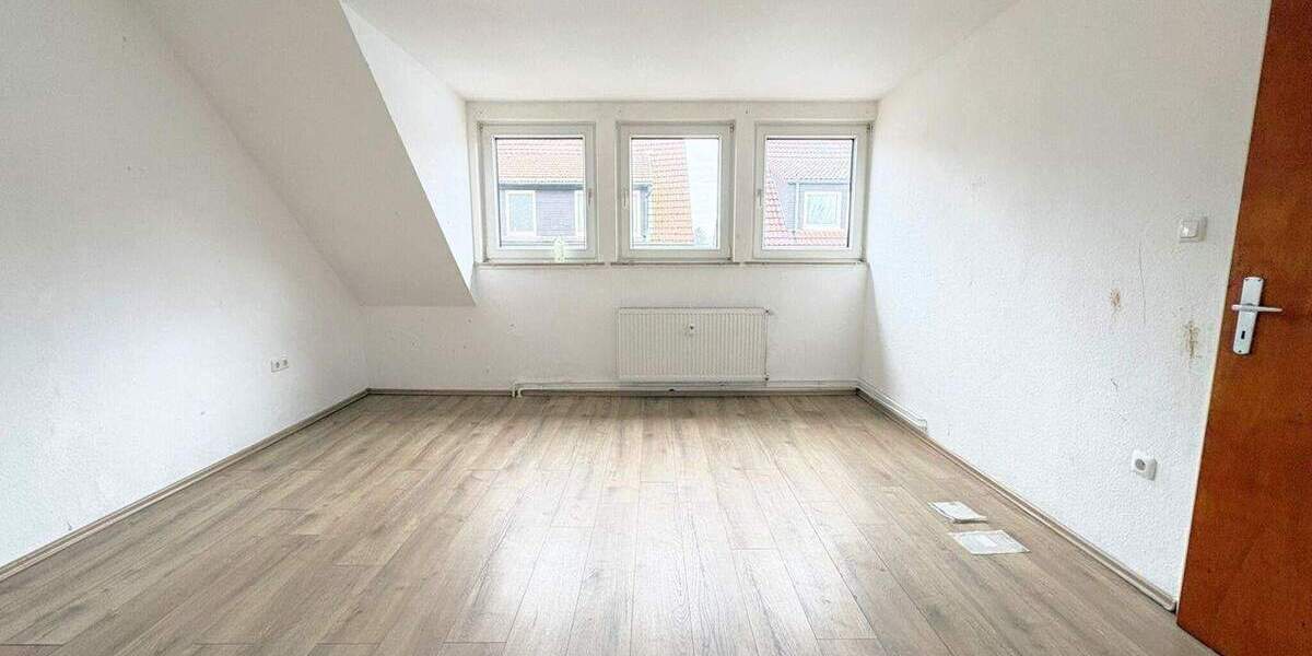 Günstige 3,5 Zimmer Wohnung in zentraler Lage 3 zimmer