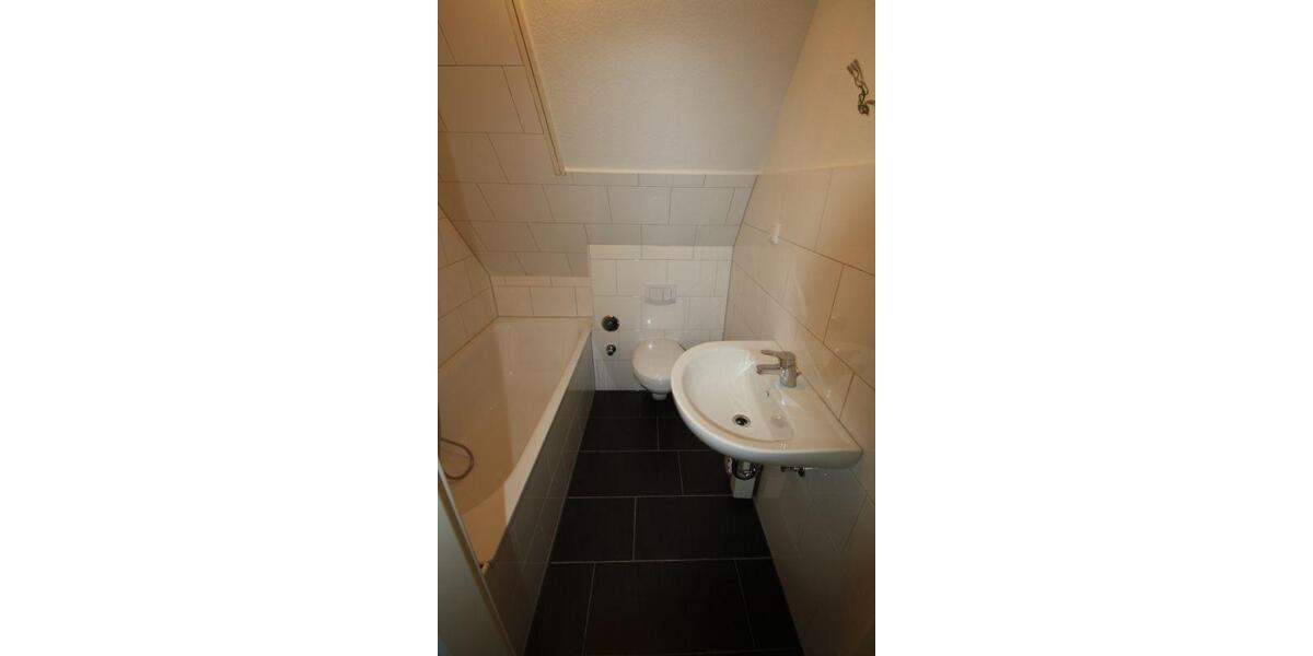 Dachgeschoßwohnung Gelsenkirchen Erle - 2.5 Zimmer, 59 m&sup2;, 310&euro; | Angebot:26139282