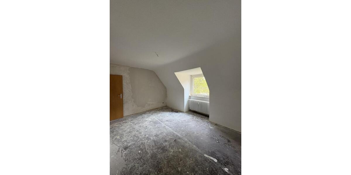 Dachgeschoßwohnung Bottrop Batenbrock - 3.5 Zimmer, 64 m&sup2;, 496&euro; | Angebot:26528547