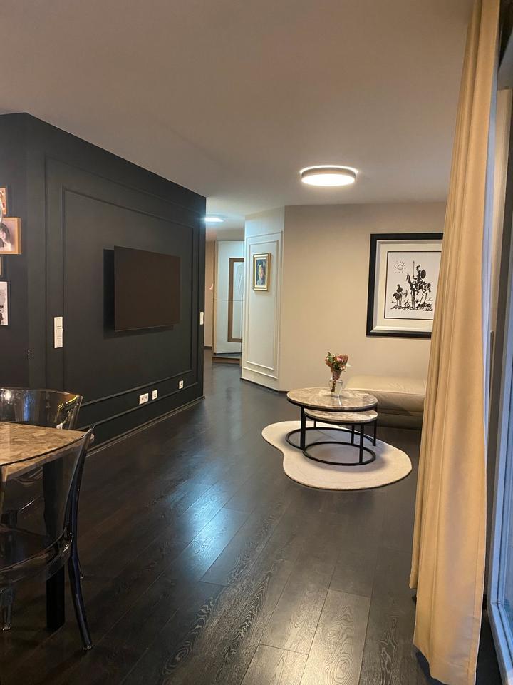 Luxuriöse EG Wohnung mit großem Garten in beliebter Lage zimmer