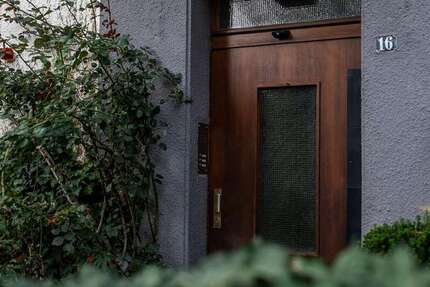 Haus zum Kaufen in Bochum 649.000 € 247 m² 12 zimmer