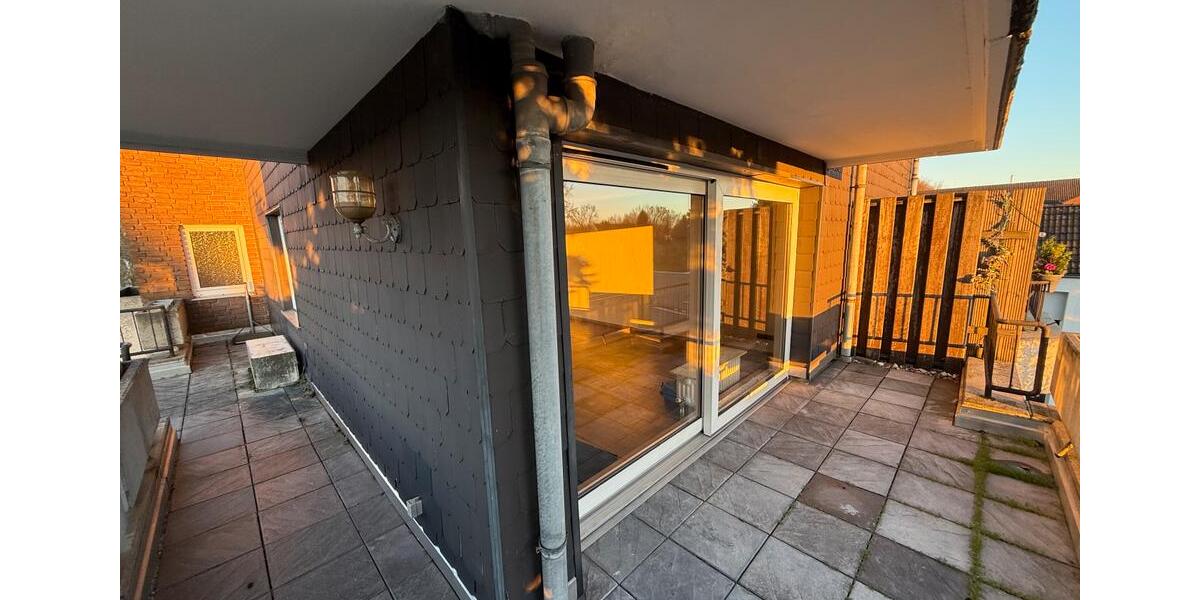 Eigentumswohnung mit zweiseitigen Balkon 2.5 zimmer