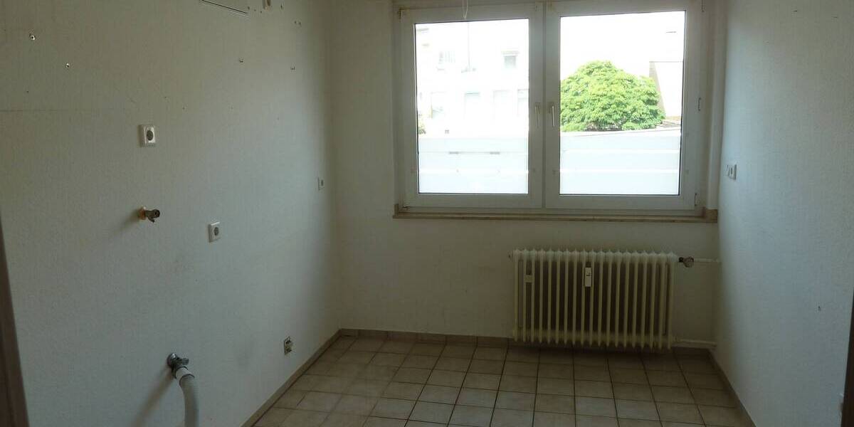 Helle 2,5-Raum-Wohnung im 1. OG eines 8-Familienhauses in zentraler City-Lage von GE 2 zimmer