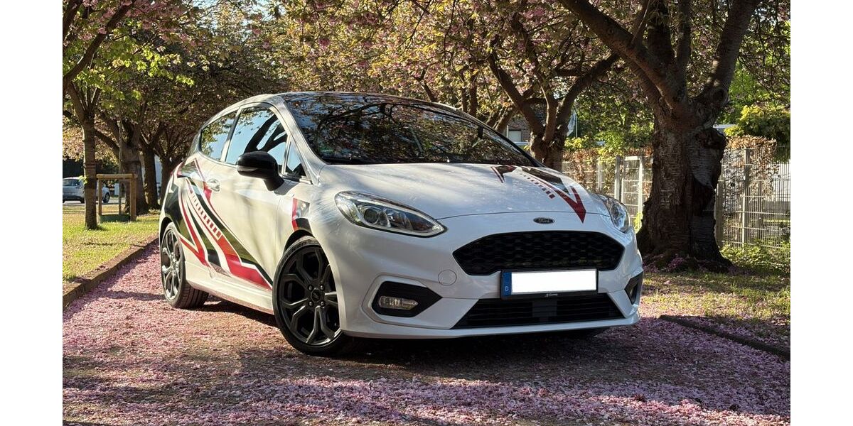 Ford Fiesta 95.000 km 9.950 &euro; Duisburg 47169