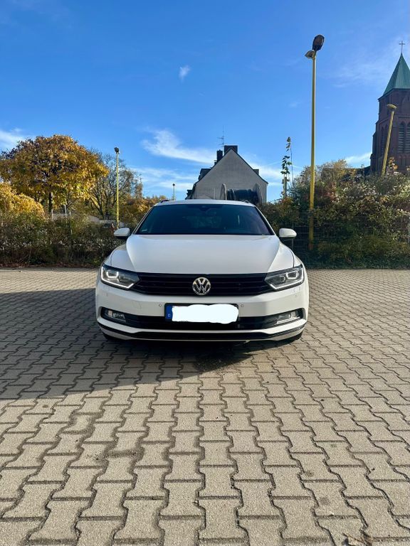 VW Passat 275.000 km 11.299 € essen 45356