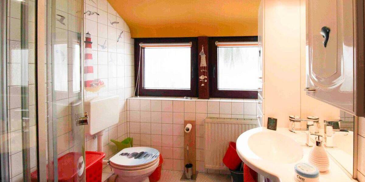 Einfamilienhaus Heiligenhaus Mitte - 6 Zimmer, 125 m&sup2;, 490.000&euro; | Angebot:26920633