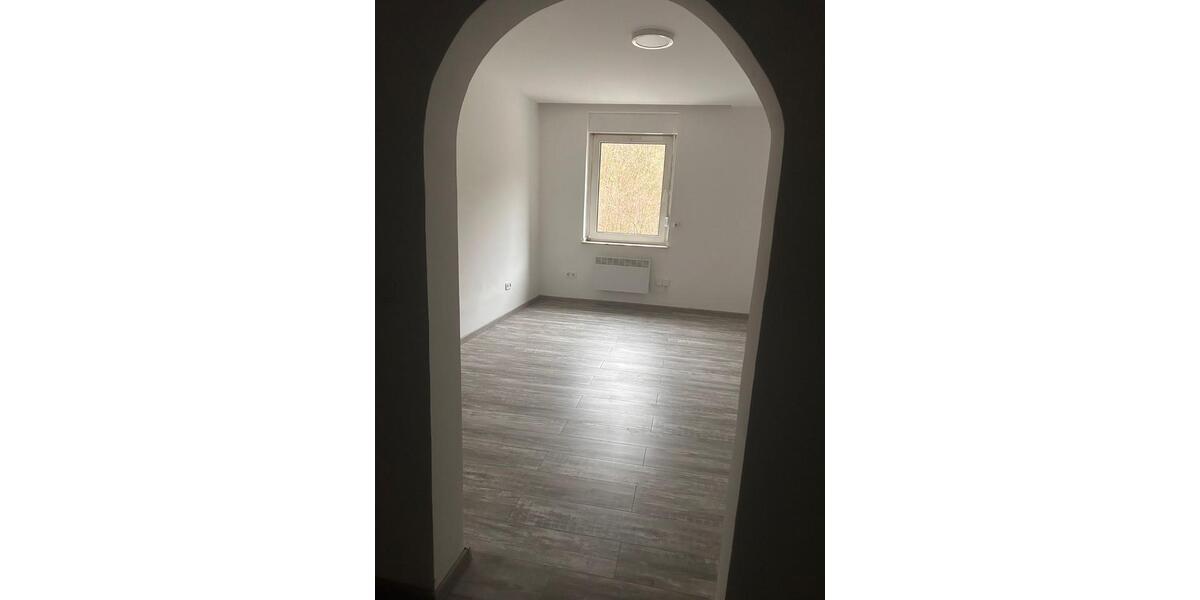 Etagenwohnung Gelsenkirchen Ückendorf - 1 Zimmer, 37 m&sup2;, 400&euro; | Angebot:25308358