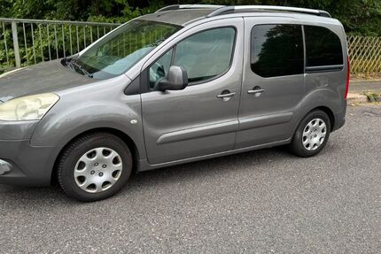 Peugeot Partner 263.000 km 2.700 &euro; Velbert 42551