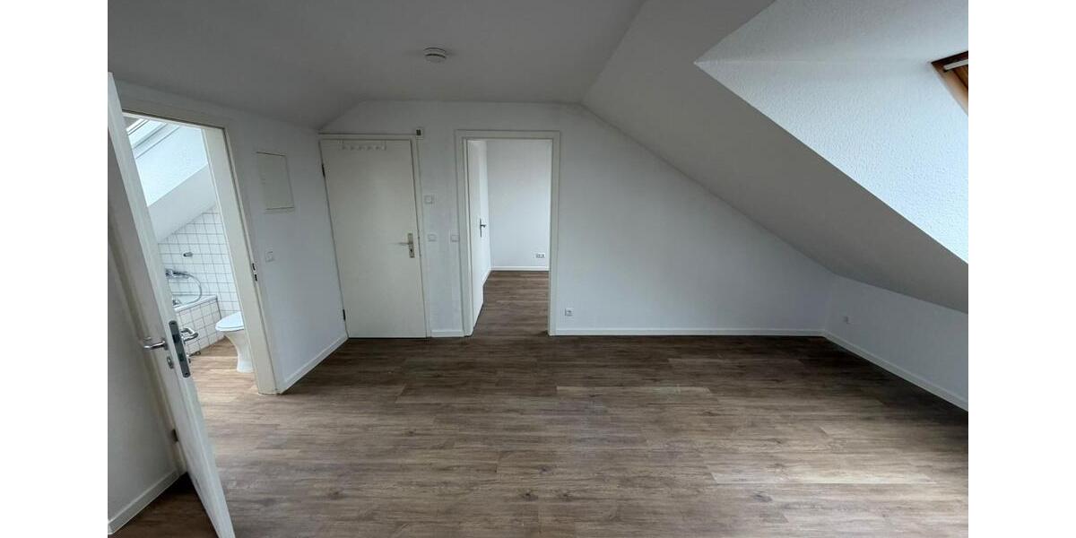 Dachgeschoßwohnung Gladbeck Brauck - 2 Zimmer, 33 m&sup2;, 250&euro; | Angebot:25805503