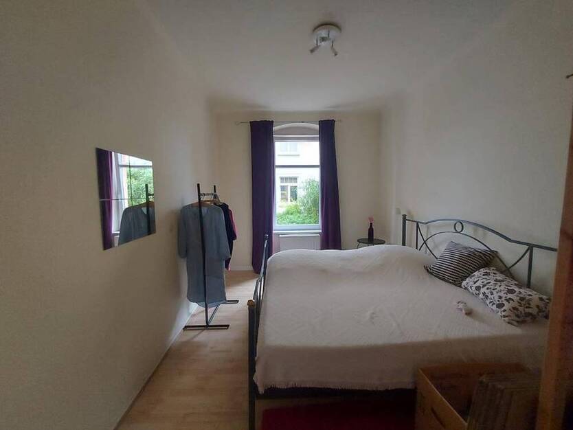 Kamin! Stilvolle, helle 4-Zimmer-Whg. mit Balkon und Gartennutzung im Hochparterre, SP im Hof