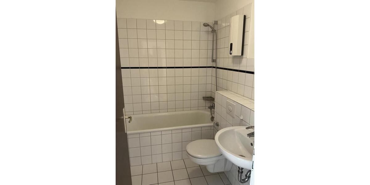 Erdgeschoßwohnung Essen Stadtbezirk IX - 2 Zimmer, 63 m&sup2;, 439&euro; | Angebot:25725437