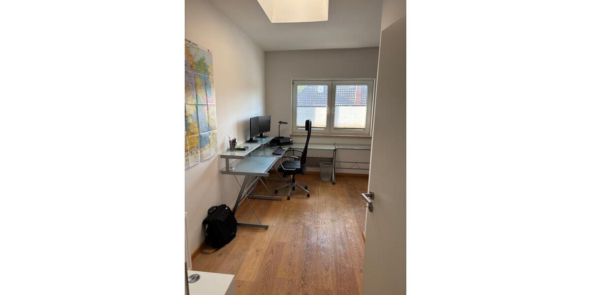 Dachgeschoßwohnung Duisburg - 3.5 Zimmer, 115 m&sup2;, 279.000&euro; | Angebot:27457651
