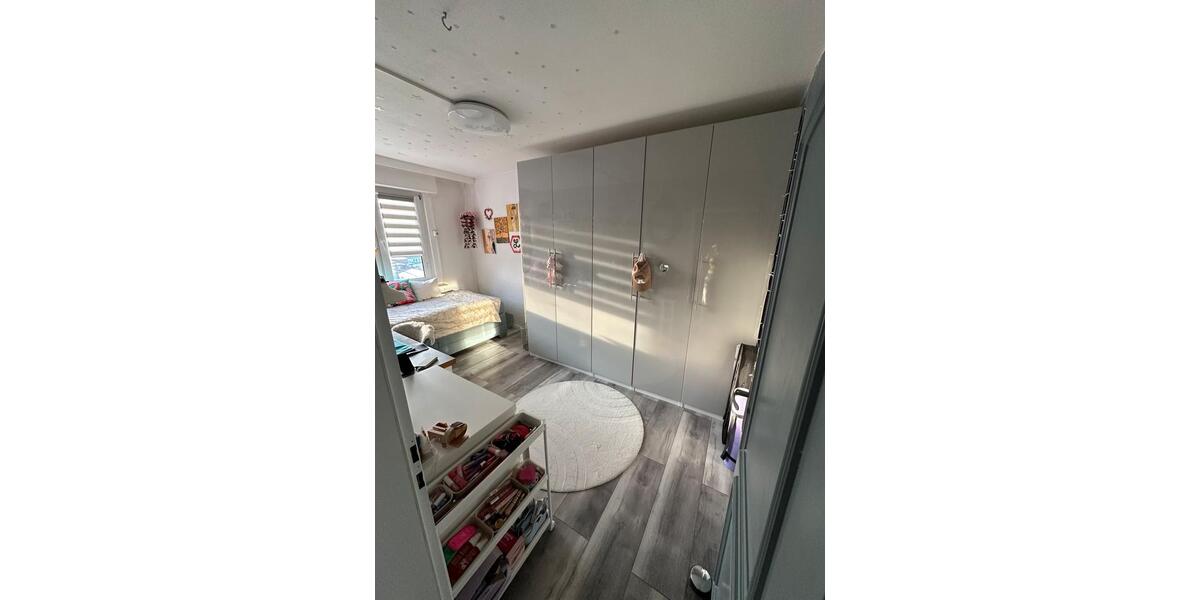 4,5-Zimmer-Wohnung mit Garage & Balkon in Alt-Wetter 4.5 zimmer