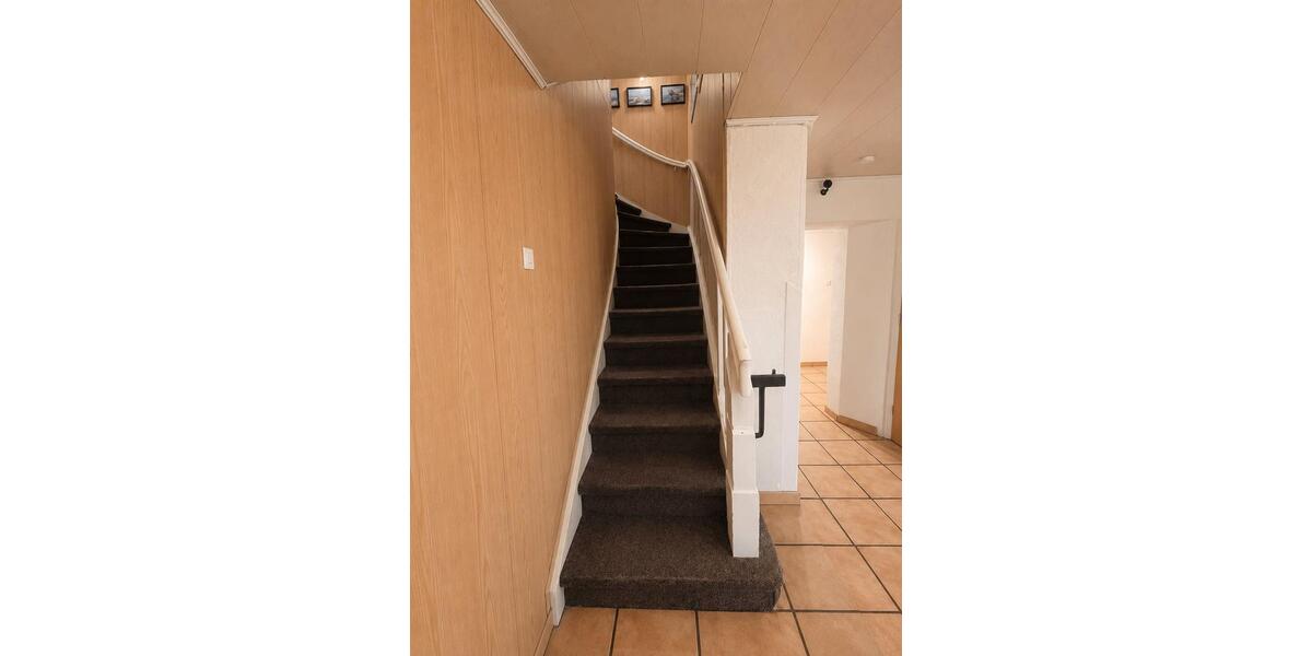 Reihenhaus Oberhausen Alt-Oberhausen - 6 Zimmer, 145 m&sup2;, 399.000&euro; | Angebot:27479940