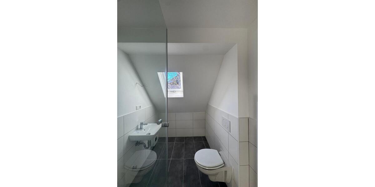 Dachgeschoßwohnung Essen Stadtbezirk VII - 4.5 Zimmer, 110 m&sup2;, 995&euro; | Angebot:25180557